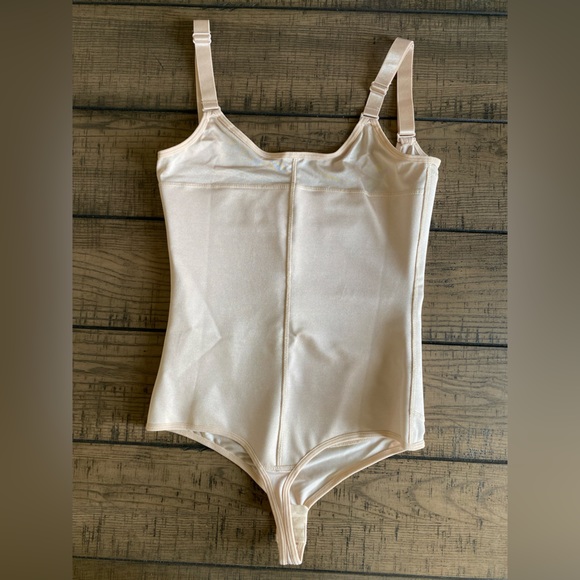 Camila Spanx | Size Small - Picture 3 of 7